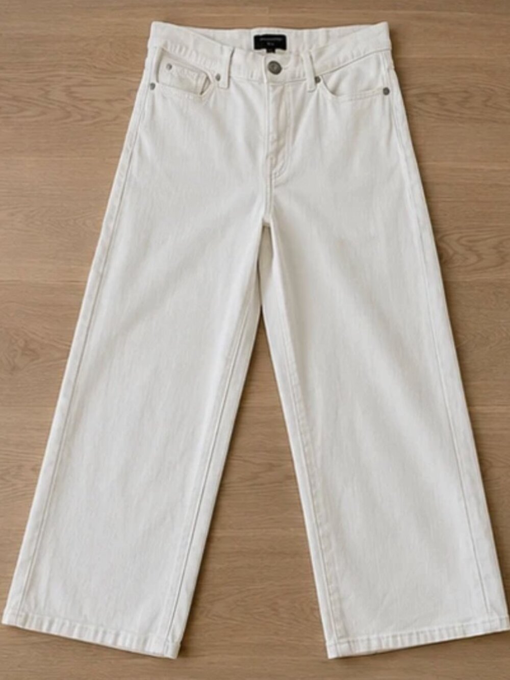 White BANANA REPUBLIC high rise wide leg W sz 26/2R Boho Appeal Street Chic